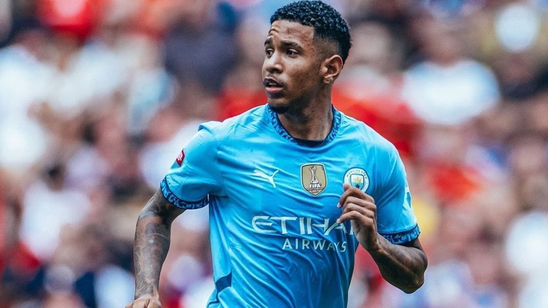 Savinho se aproxima do Tottenham em negociação histórica do Manchester City