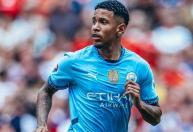 Savinho se aproxima do Tottenham em negociação histórica do Manchester City