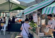 Feira Orgânica de Poços de Caldas ocorre aos sábados na Praça das Rosas