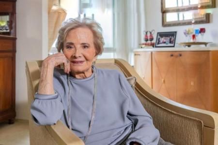 Morre Glória Menezes, um dos principais nomes da dramaturgia brasileira, aos 91 anos