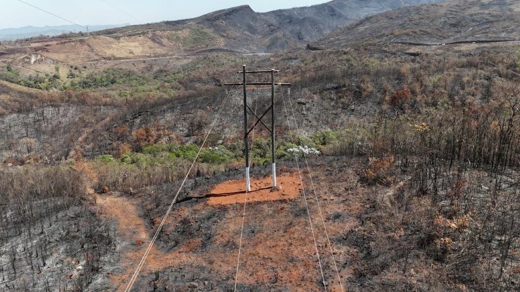 Queimadas deixam 46 mil clientes da Cemig sem luz em Minas Gerais