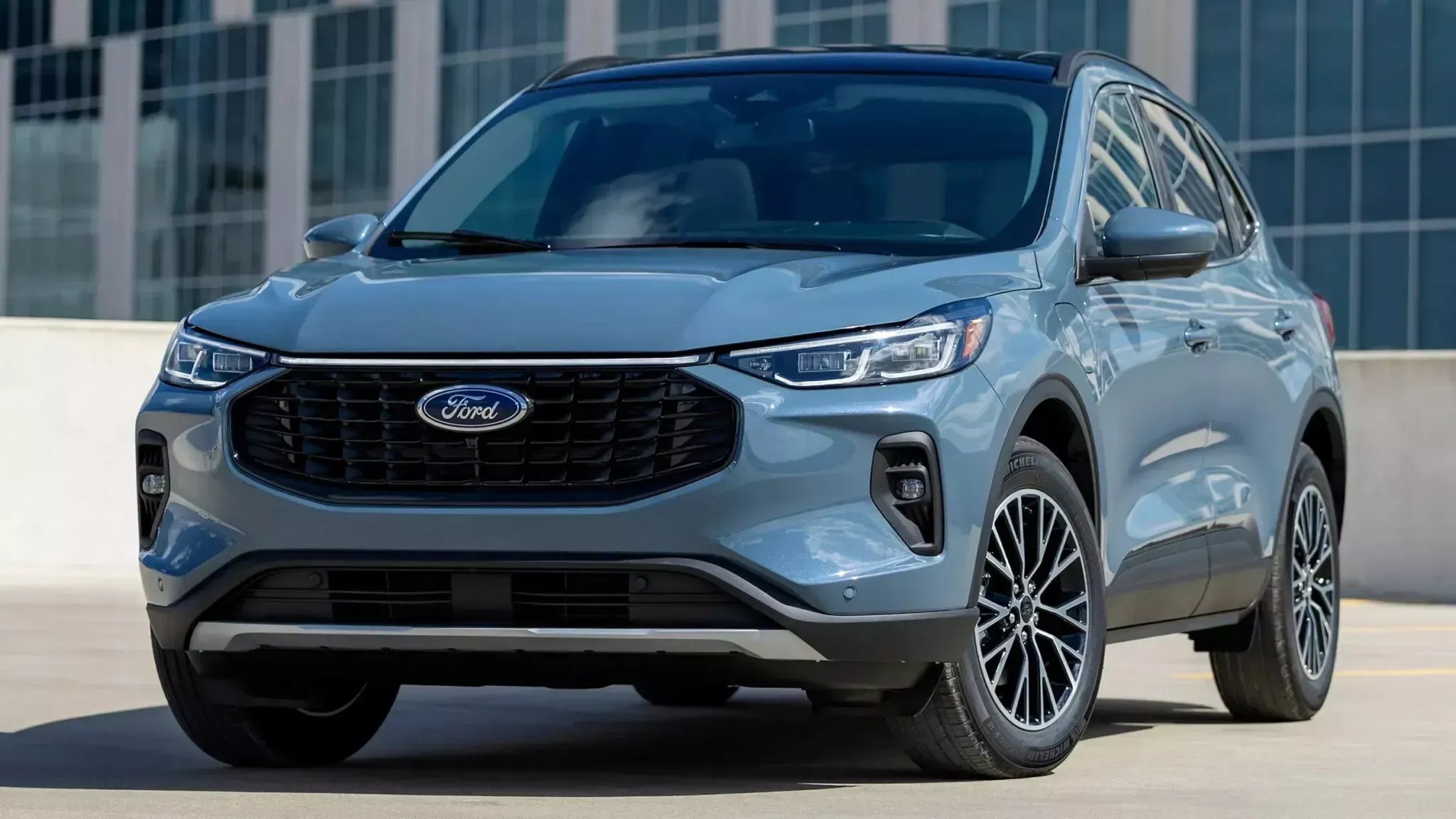 Novo EcoSport? Ford mostra inédito SUV de R$ 135 mil a concessionários