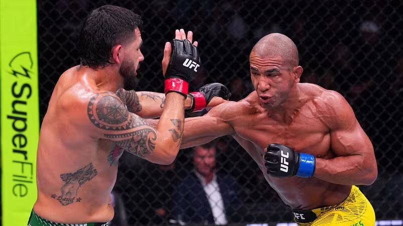 UFC Sacramento: brasileiro Gregory Rodrigues vence Anthony Hernandez na luta principal