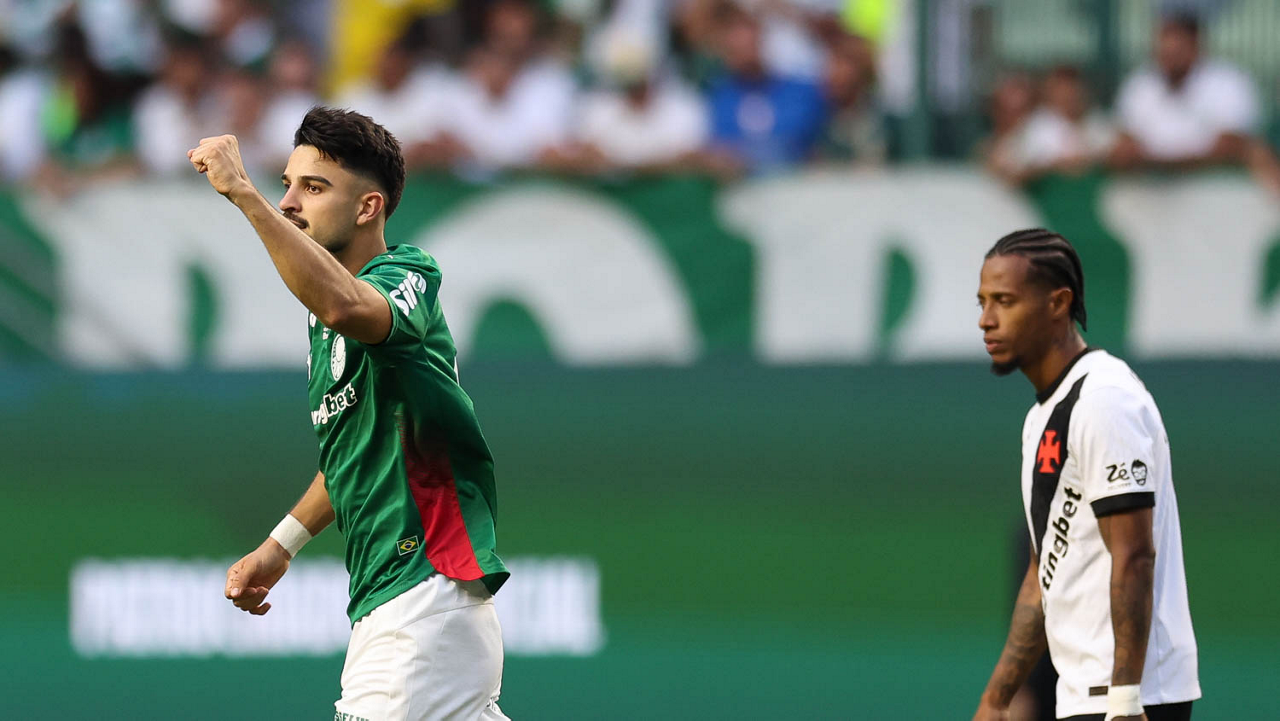 Palmeiras goleia Vasco e abre nova distância na liderança do Brasileiro