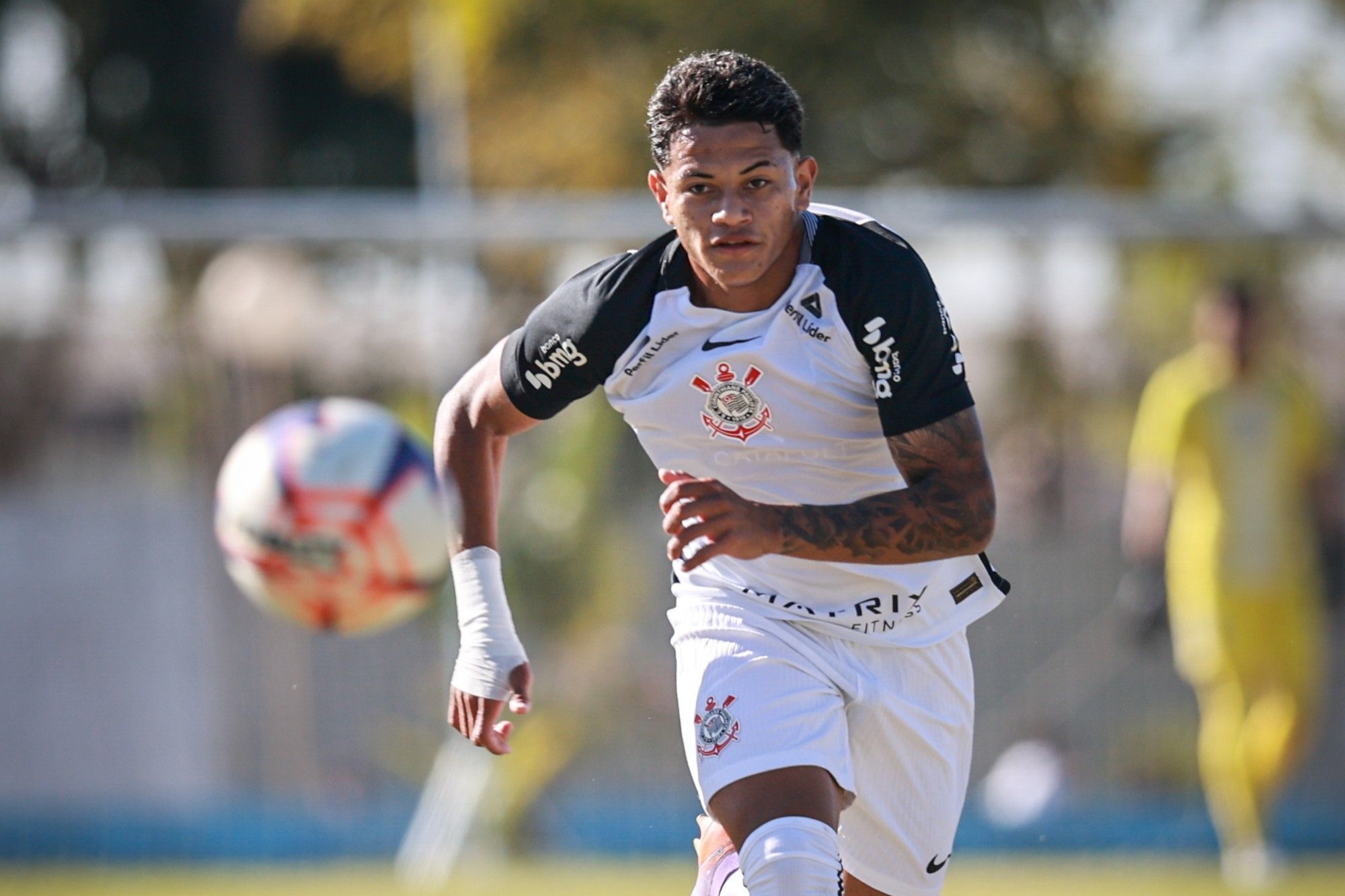 Corinthians encaminha renovação de artilheiro do sub-20; saiba detalhes
