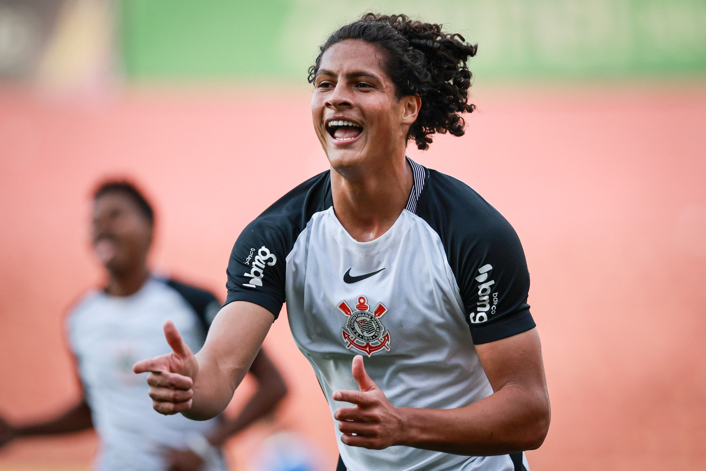 Atacante da base do Corinthians se recupera de lesão e volta a marcar
