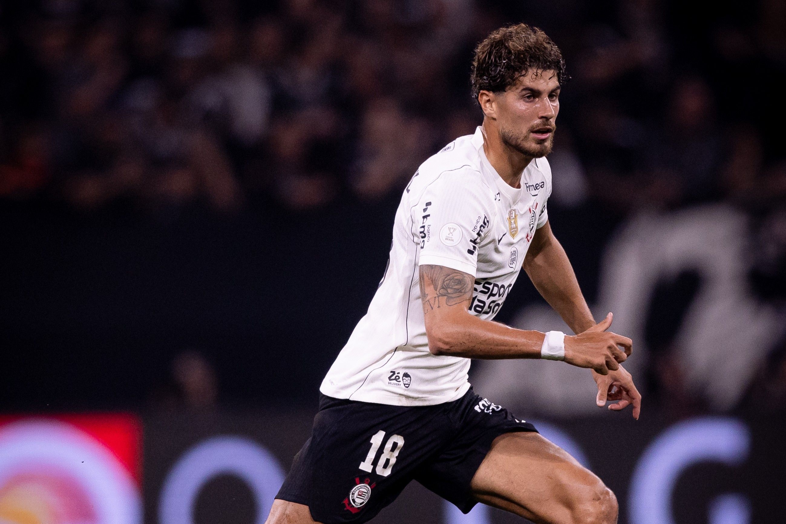 Pedro Raul encerra jejum com gol em Corinthians x Internacional