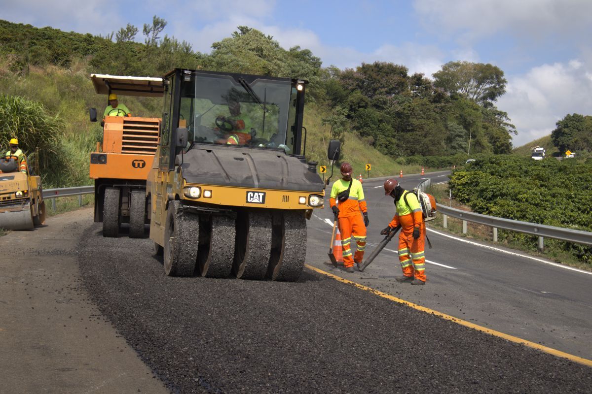Concessionárias realizam obras e alteram trânsito em estradas do Sul de Minas