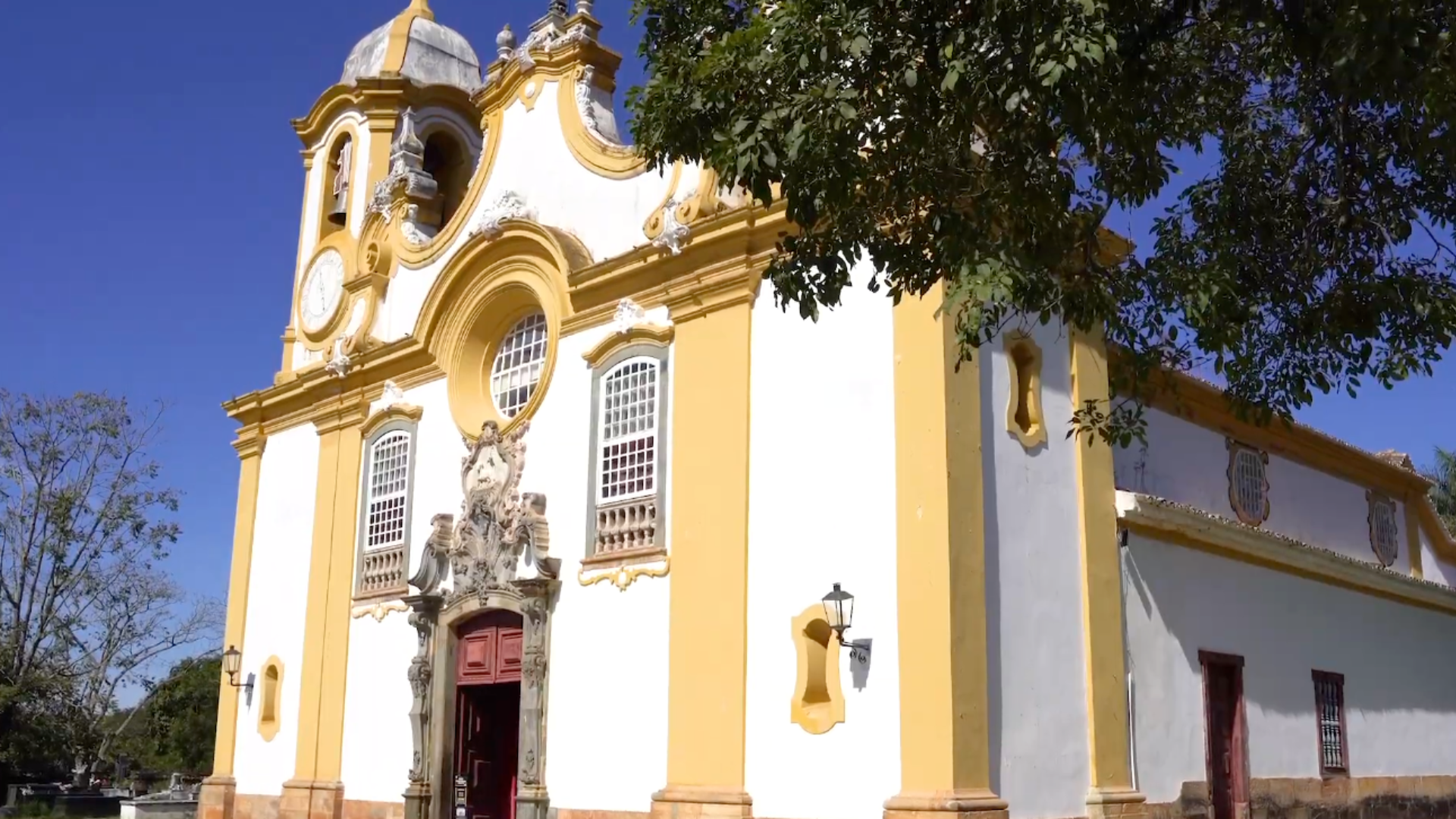 Conheça Tiradentes: igrejas do século XVIII, museus, casarões e Inconfidência Mineira