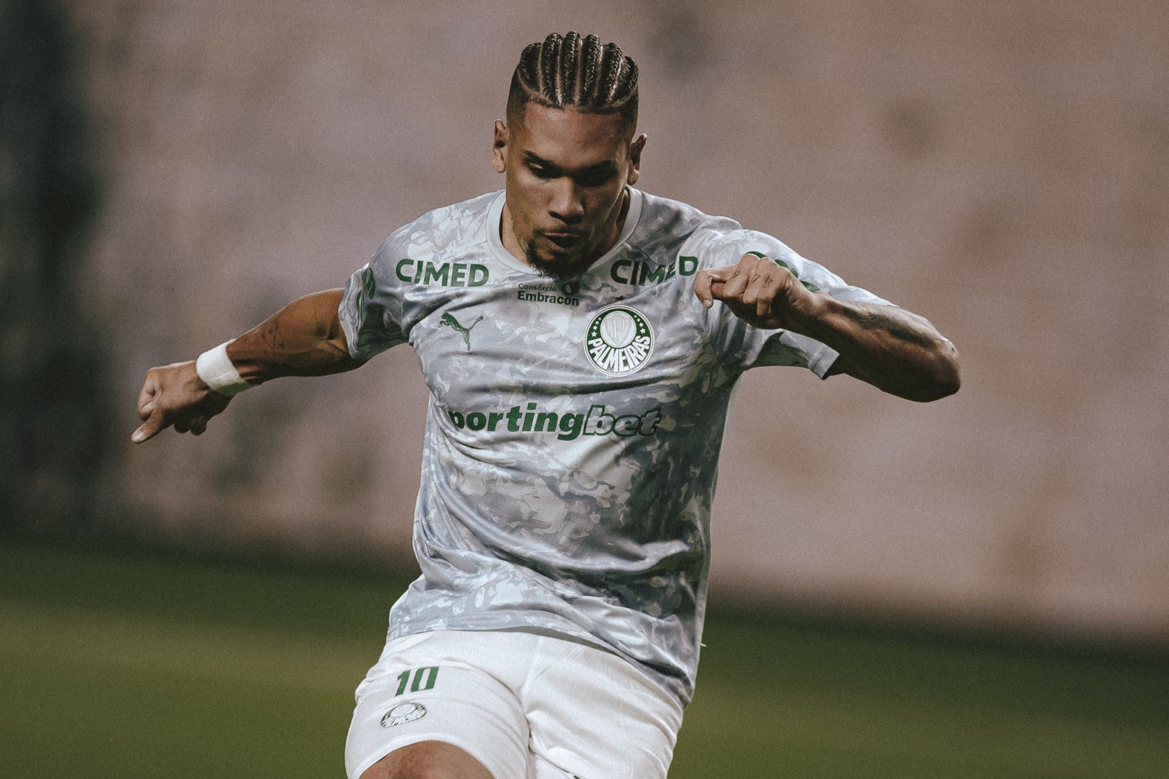 Atacante Paulinho evolui e aumenta expectativa por retorno ao Palmeiras