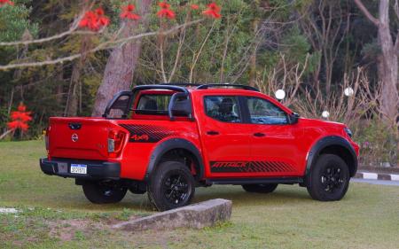 Nissan Frontier Attack 2025 • Divulgação