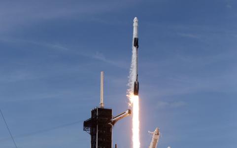 Lançamento do foguete Falcon 9, Space X