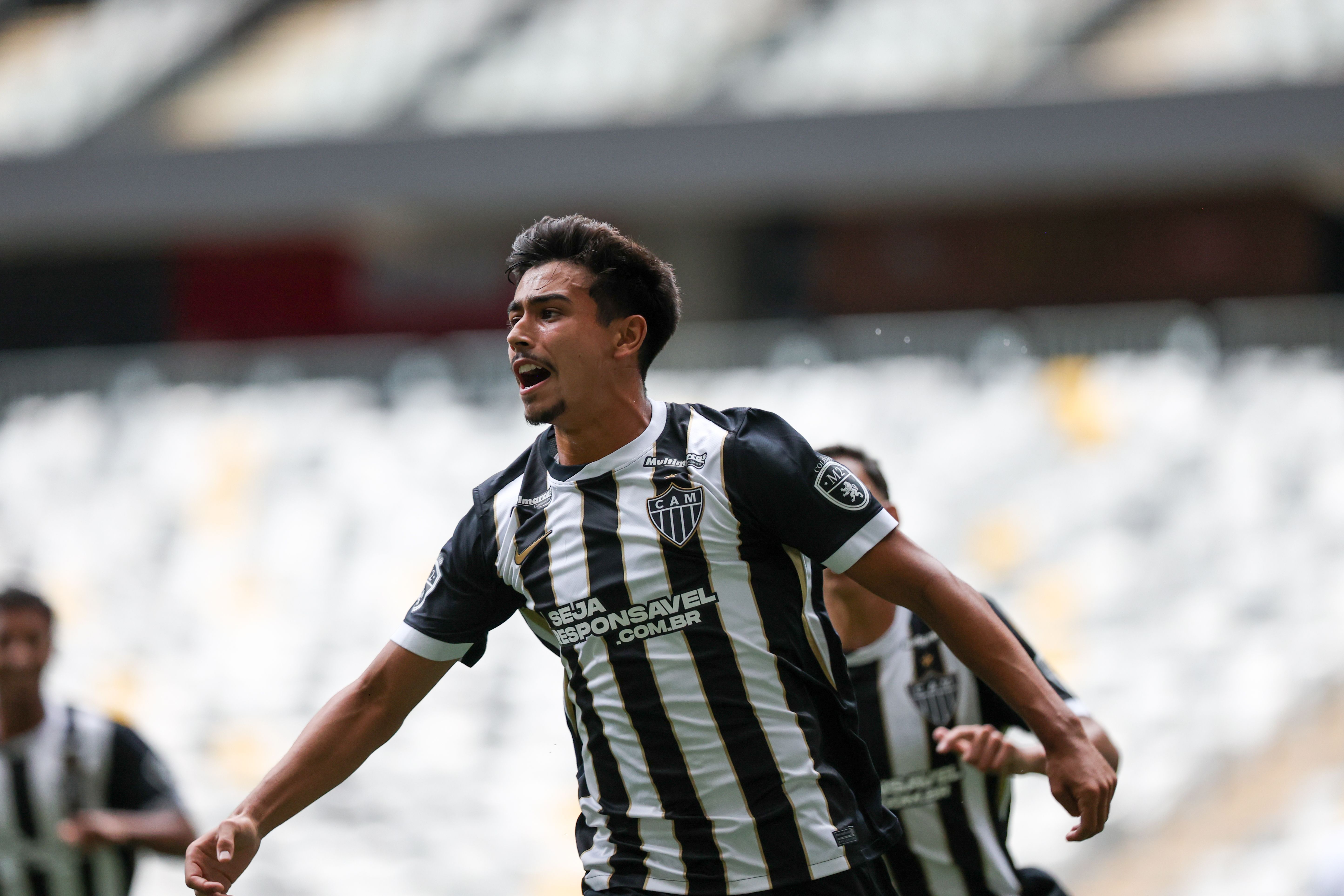 Atlético confirma venda de jovem atacante para clube do 'Mundo Árabe'
