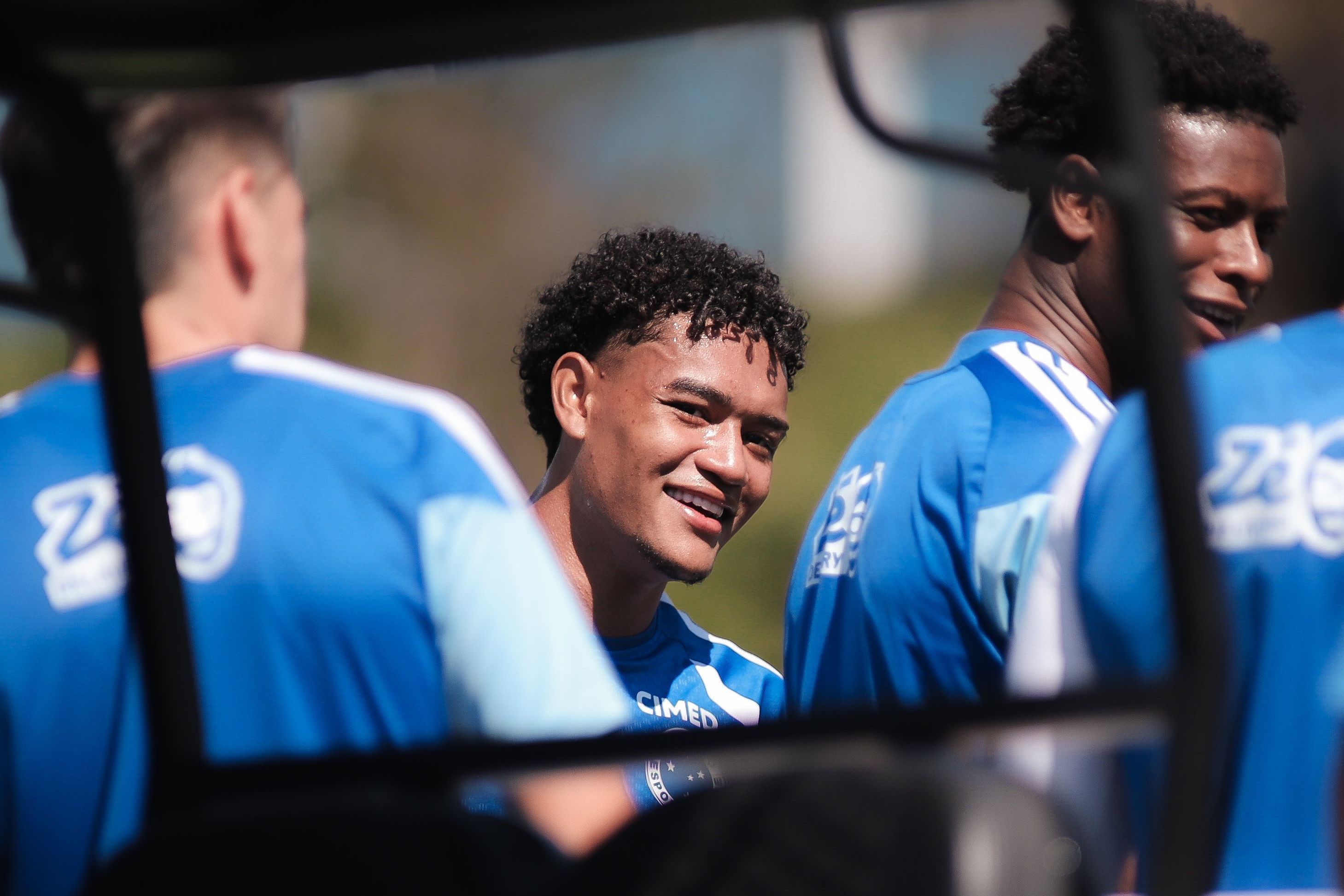 Escalação do Cruzeiro: zagueiro é ausência e dupla volta para jogo contra o Flamengo