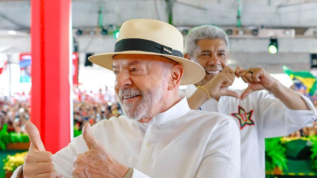 Lula diz que IA será 'inimigo' na eleição e pede votos antes da hora na Bahia