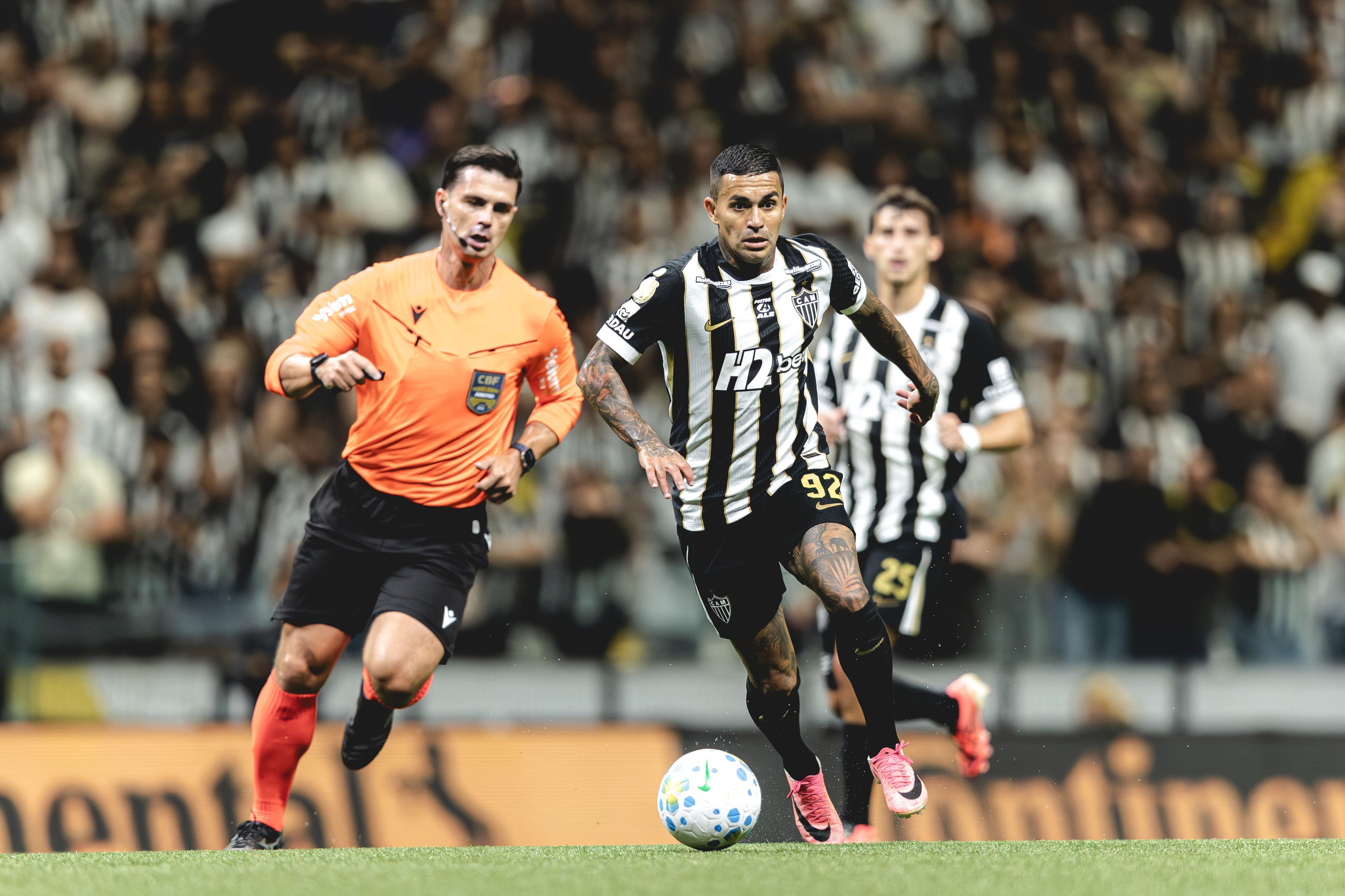 Atlético detona arbitragem de jogo contra o Juventude e se manifesta sobre Reinier