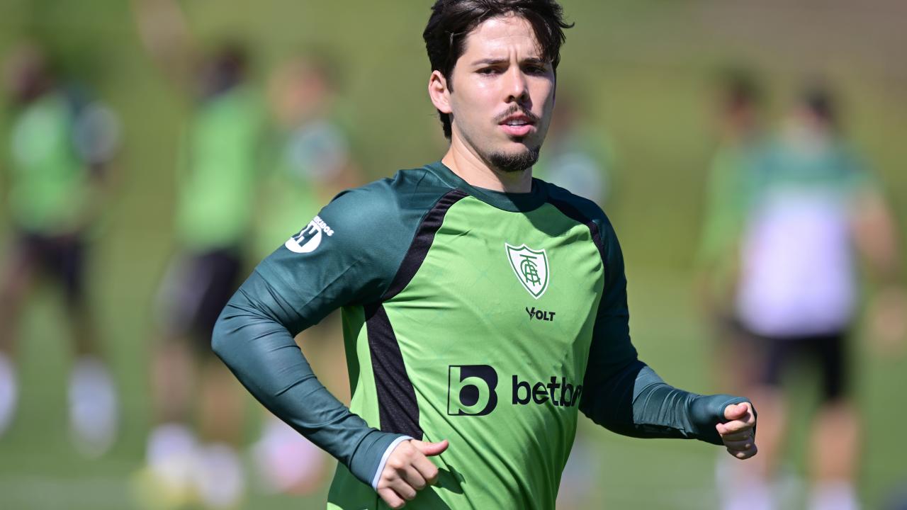 América inicia treinos para enfrentar o Cuiabá em Belo Horizonte