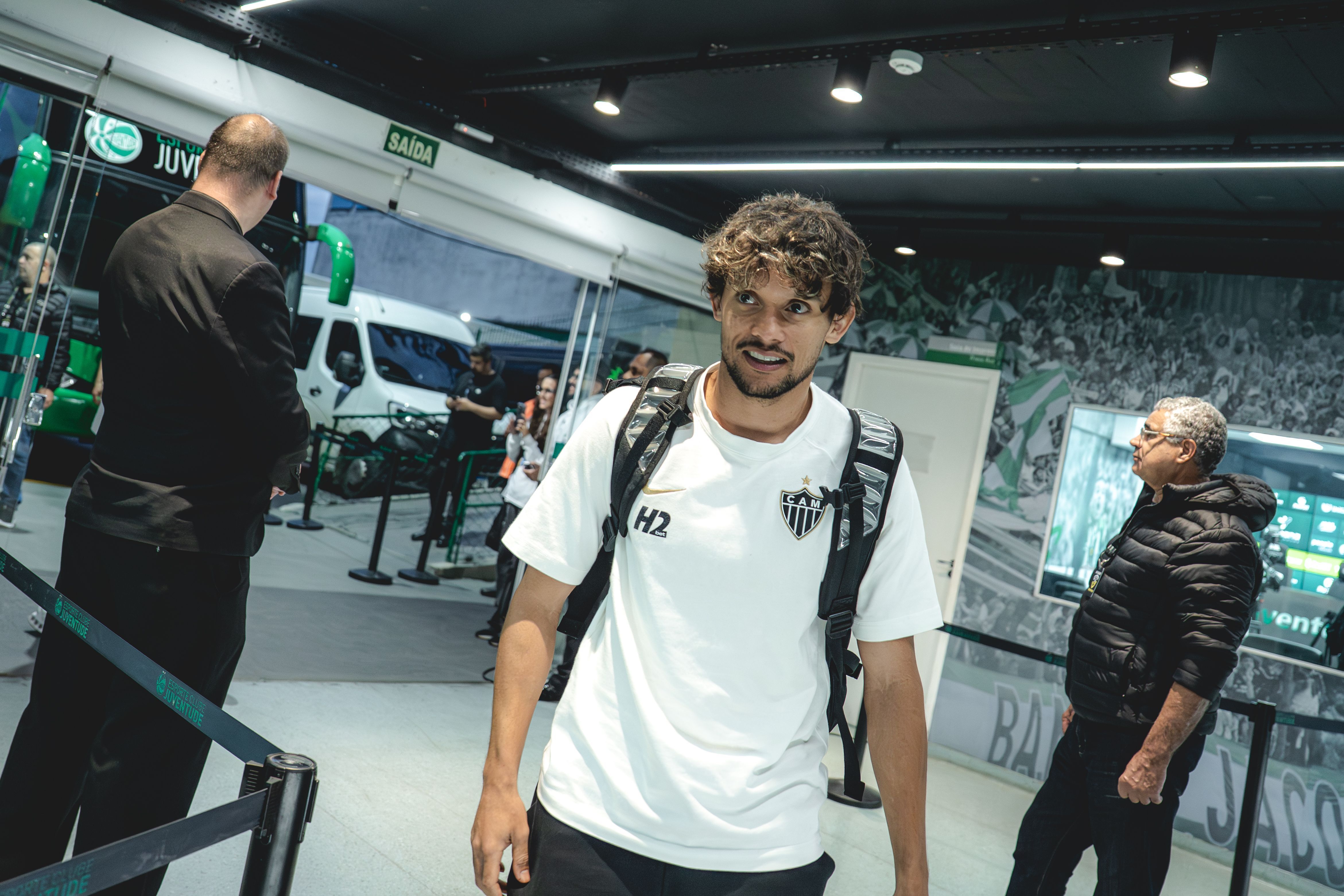 São Paulo inicia conversas para contratar Gustavo Scarpa, do Atlético