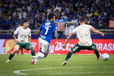 Matheus Henrique com a camisa 7 do Cruzeiro • Gustavo Aleixo/Cruzeiro