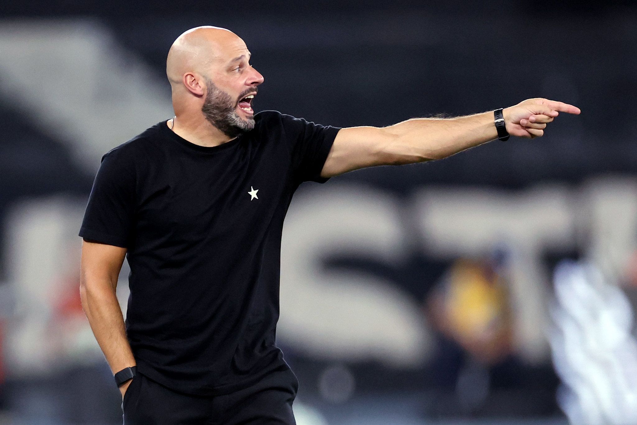 Franclim assume culpa após empate do Botafogo e cobra evolução imediata
