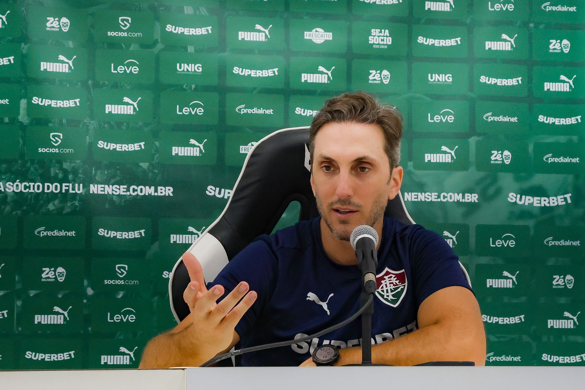 Zubeldía mostra confiança em melhora do Fluminense, mas faz alerta sobre momento