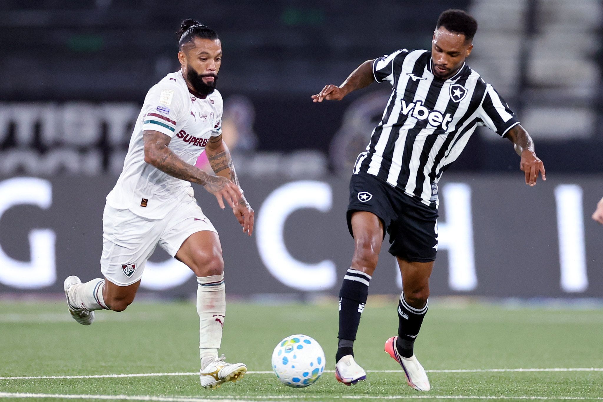 Danilo Pereira celebra estreia pelo Botafogo e avisa: 'Continuar lutando'