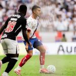Em partida marcada por gols anulados, Bahia e Vasco empatam pelo Brasileirão