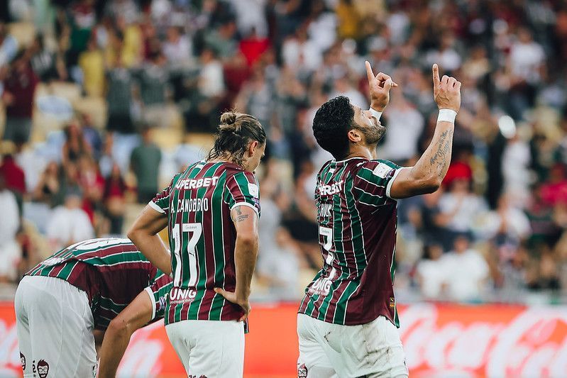 Fluminense bate Palmeiras de virada e encerra jejum de vitórias no Brasileirão