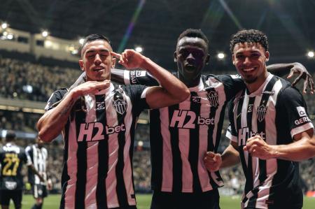 Tomás Cuello, Mamady Cissé e Victor Hugo, jogadores do Atlético