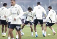 Com desfalques, Santos visita o Macará para garantir classificação na Sula