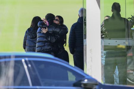 Antonela Roccuzzo no funeral do sogro, Jorge Messi