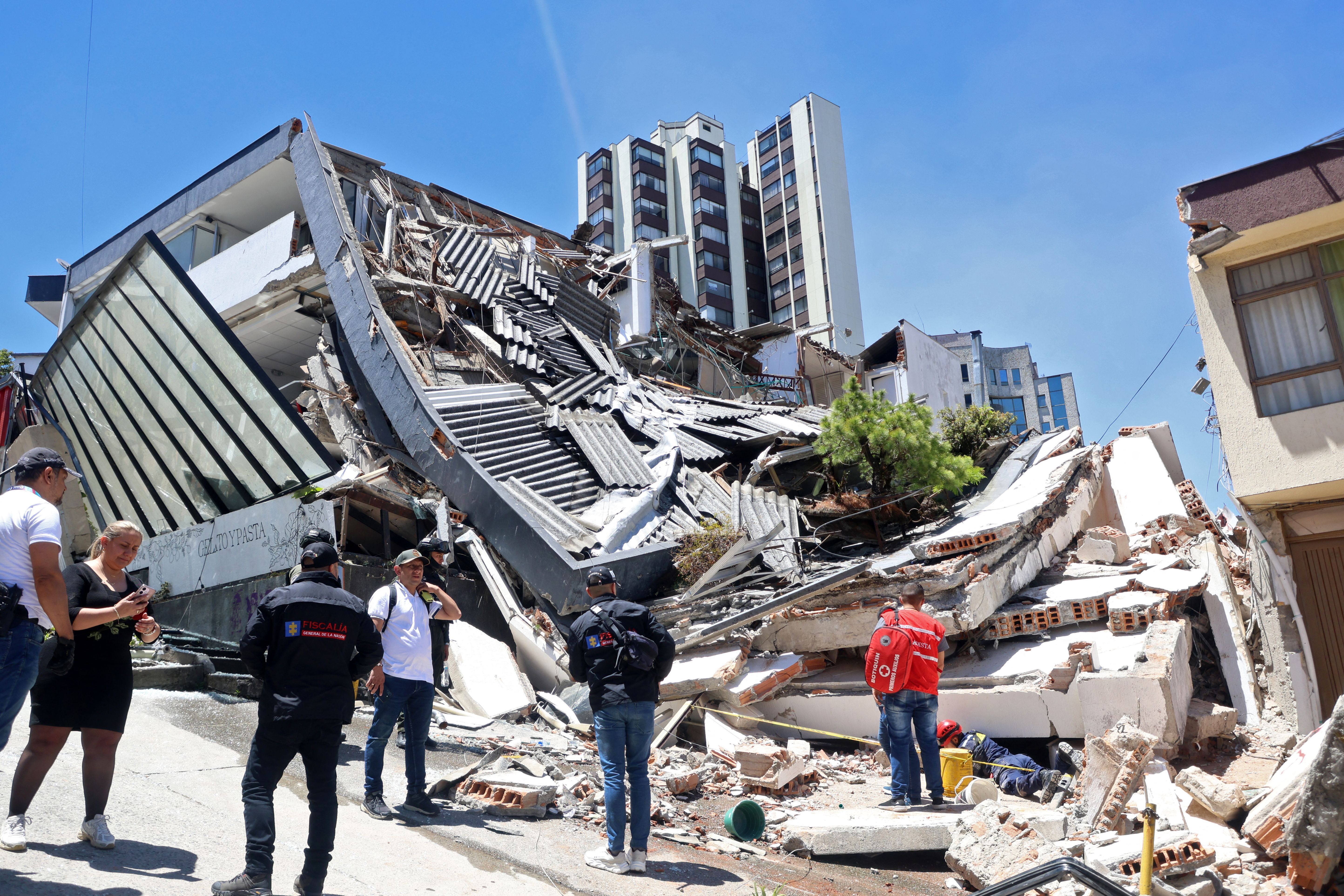 Colômbia declara 'calamidade pública' após terremoto deixar pelo menos 80 mortos