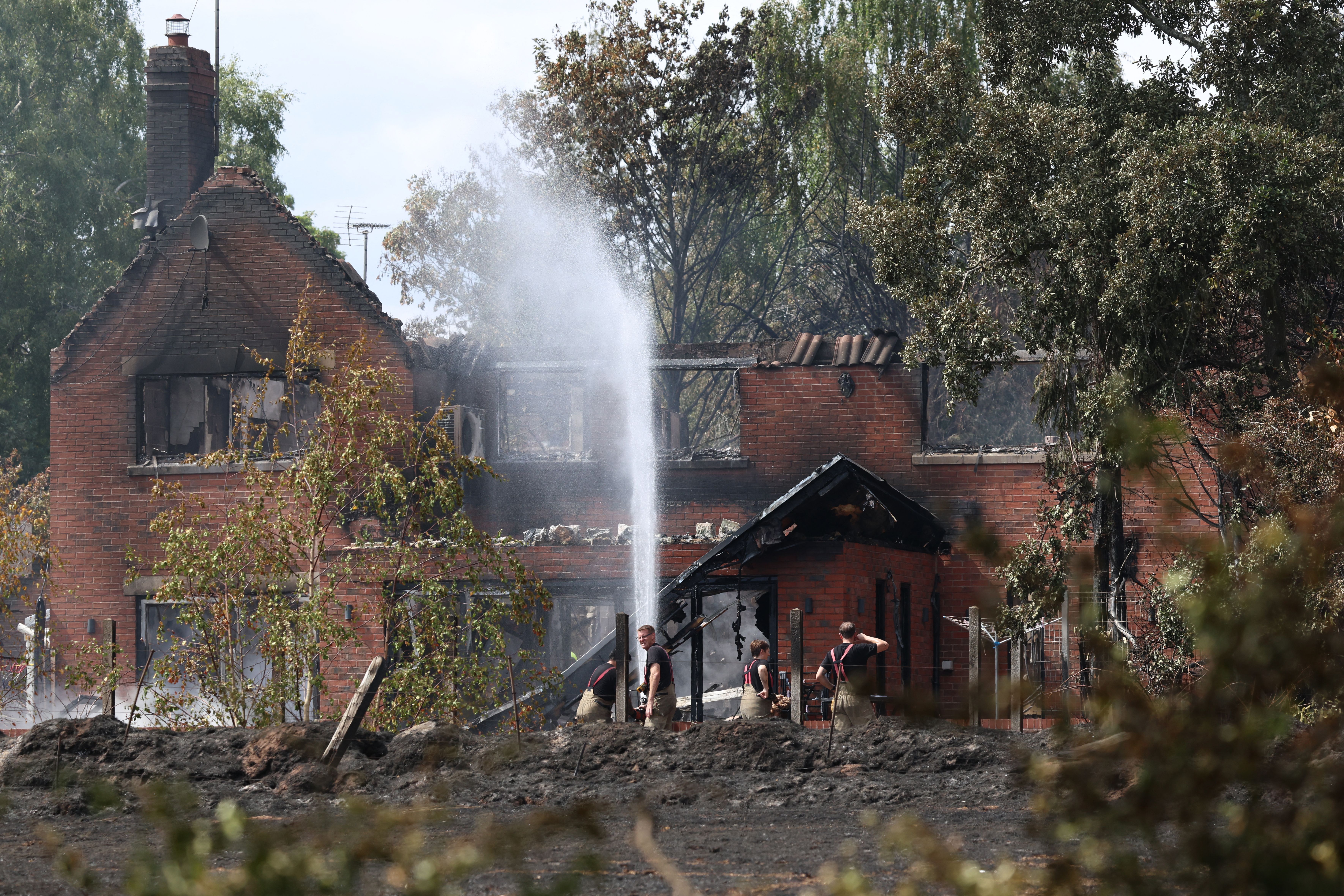 Incêndios na Europa deixam dezenas de feridos e milhares de desabrigados