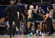 Ex-pivô da NBA é expulso de jogo da WNBA após confusão com jogadora