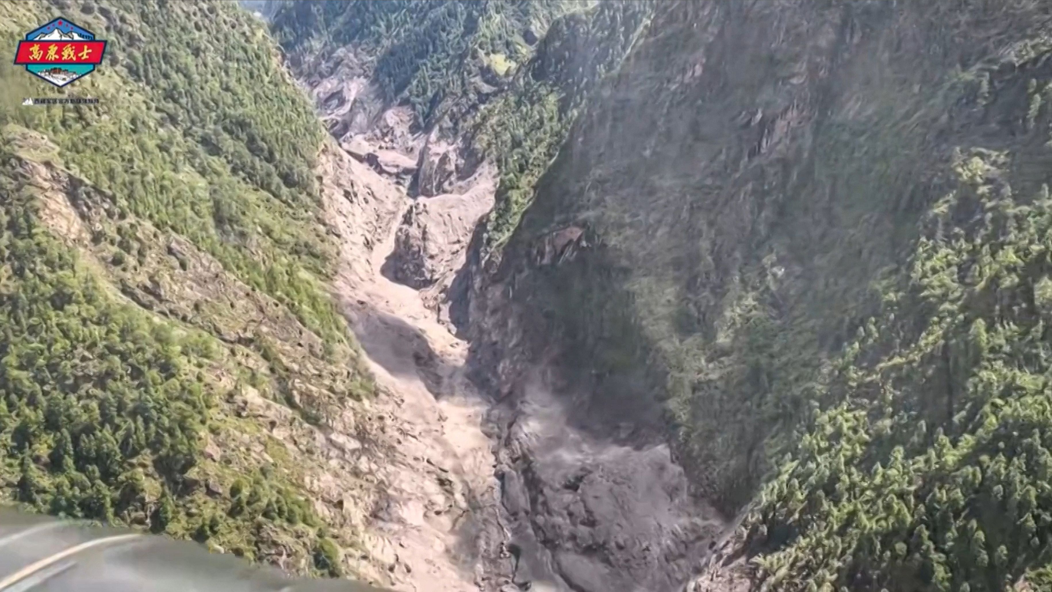 Lago no Nepal transborda e nível do rio sobe, diz autoridade local