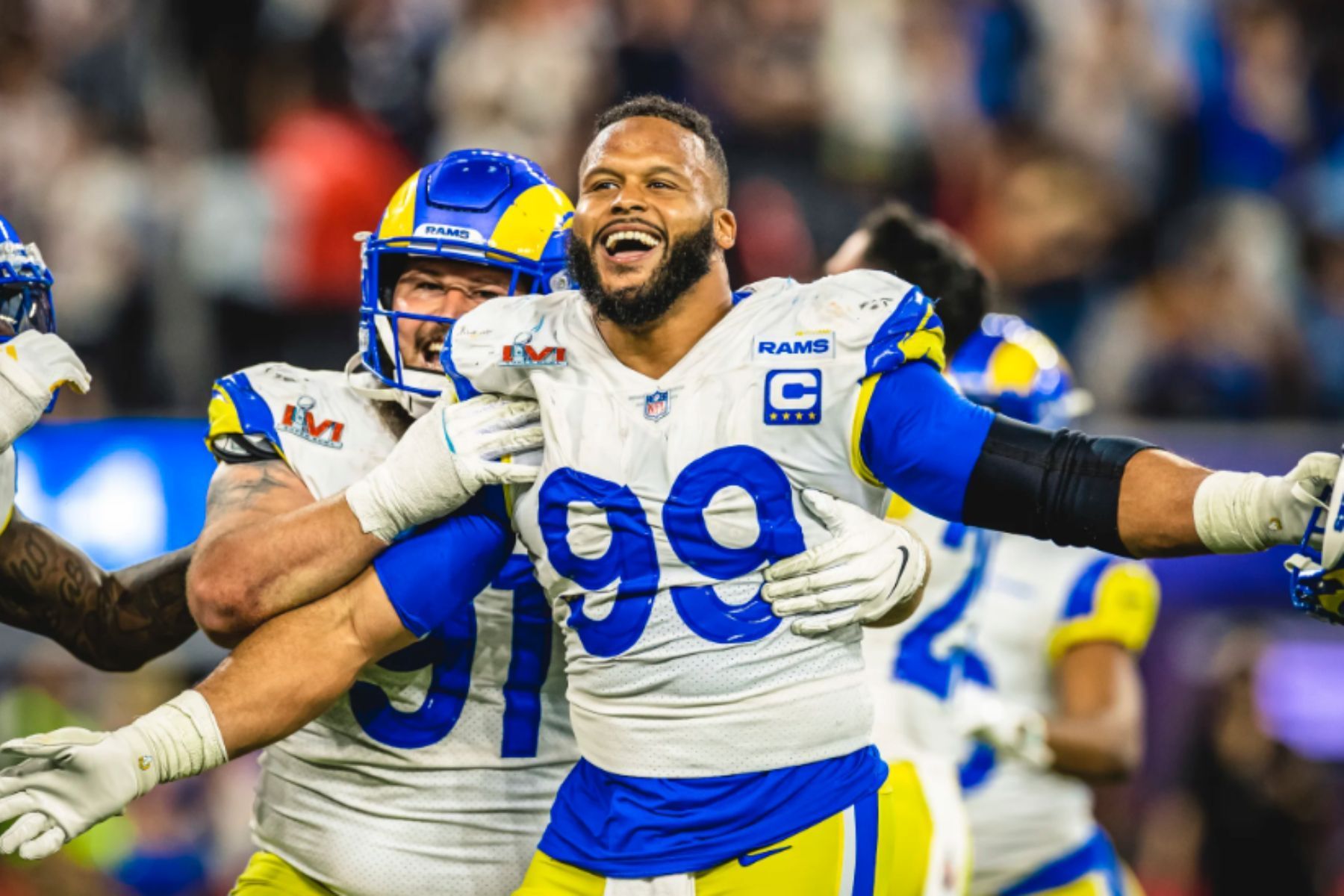 Lenda da NFL surpreende, sai da aposentadoria e anuncia retorno ao futebol americano