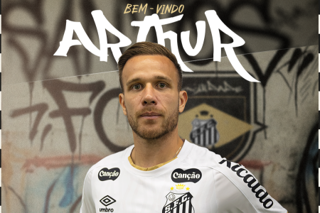 Arthur foi anunciado como novo reforço do Santos