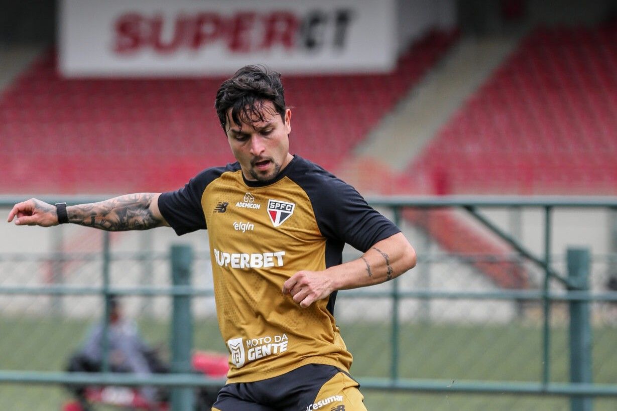 Atacante titular se recupera e fica à disposição de Dorival no São Paulo
