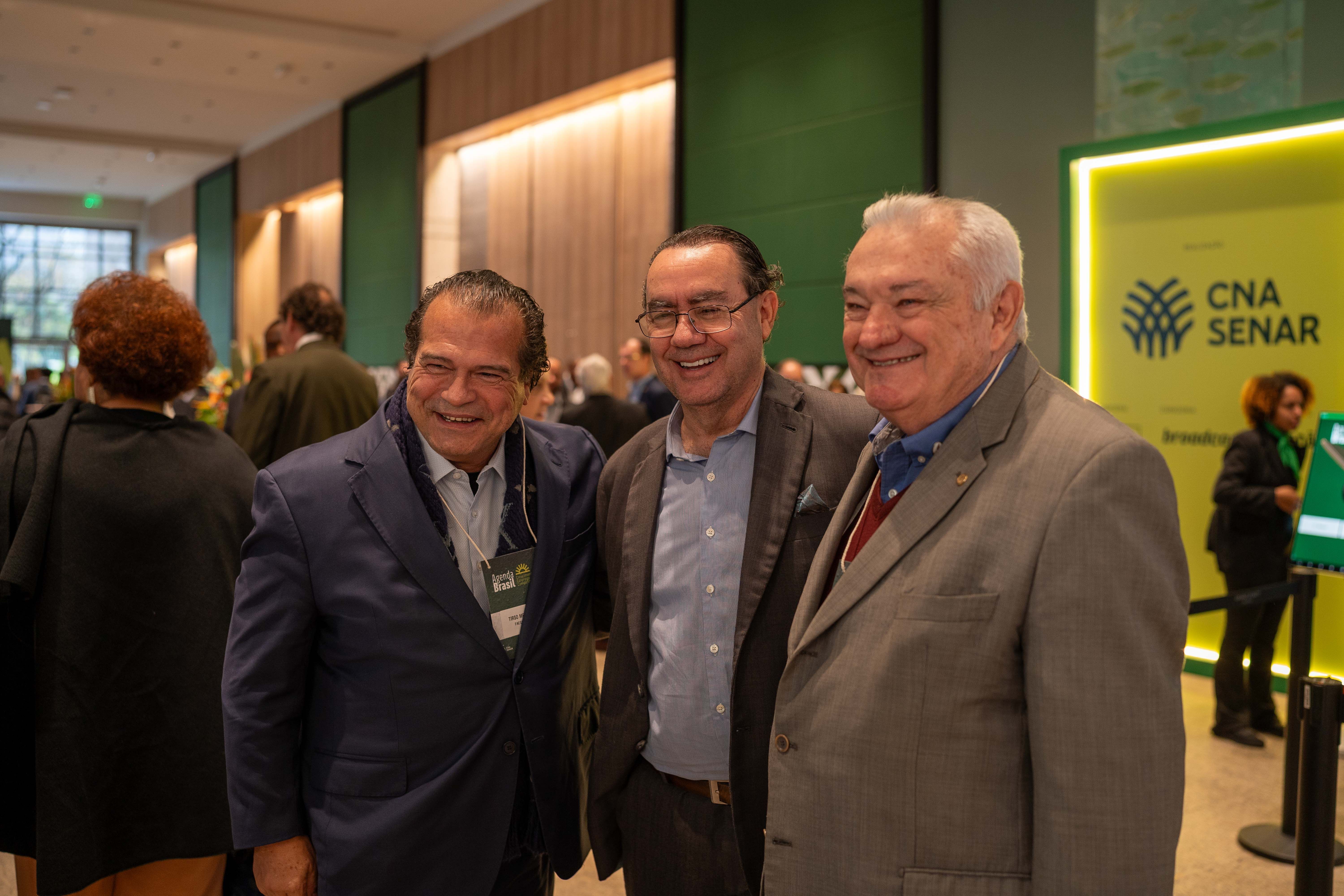 Augusto Cury tem agenda focada em reuniões internas e gravações nesta quinta (27)