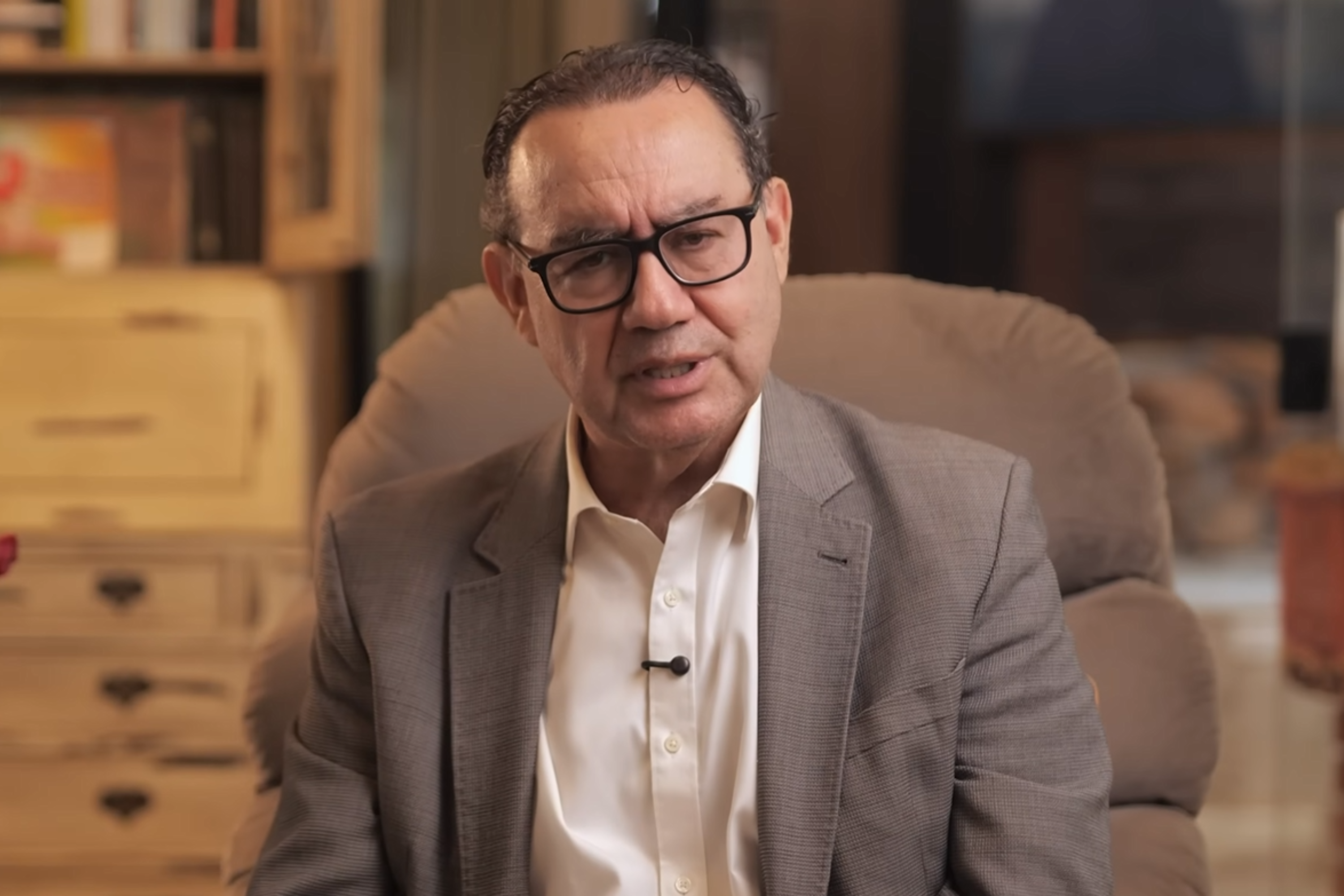 Augusto Cury tem agenda cheia, com eventos em São Paulo e no Norte de Minas nesta terça (25)