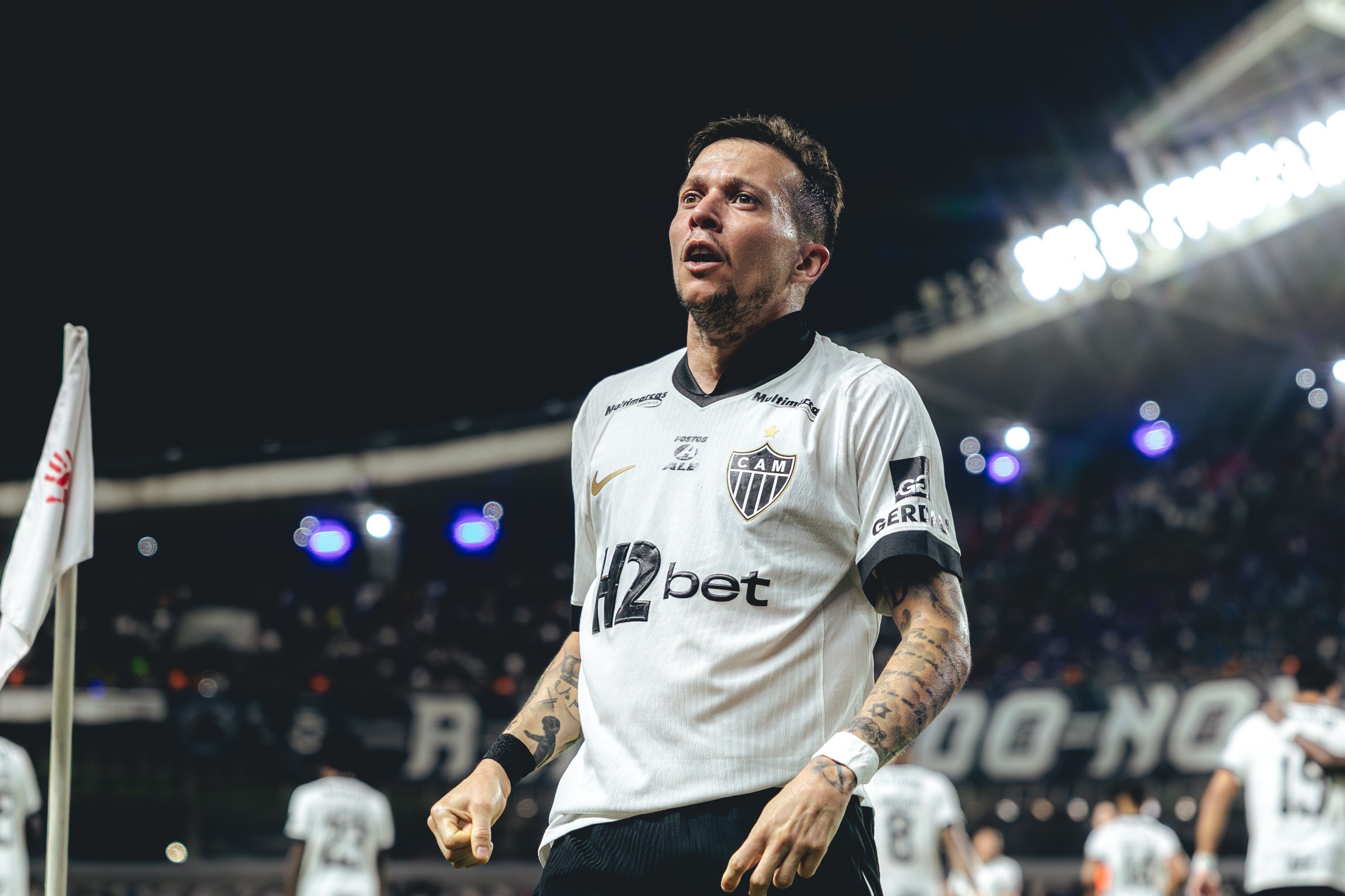 Bernard se isola na artilharia do Atlético no ano e desbanca Hulk após seis meses