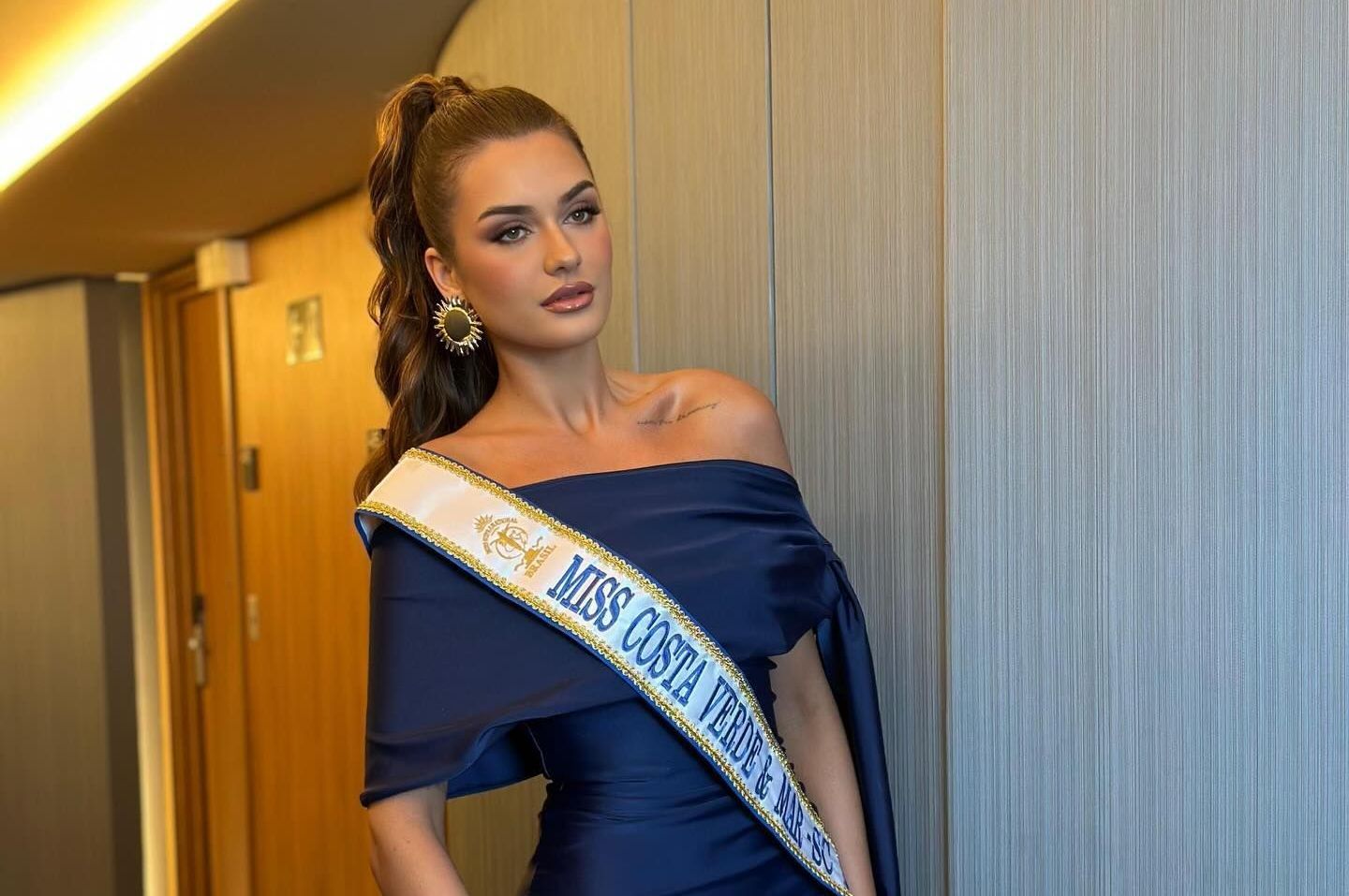 Catarinense é escolhida para substituir Miss Brasil que perdeu o título