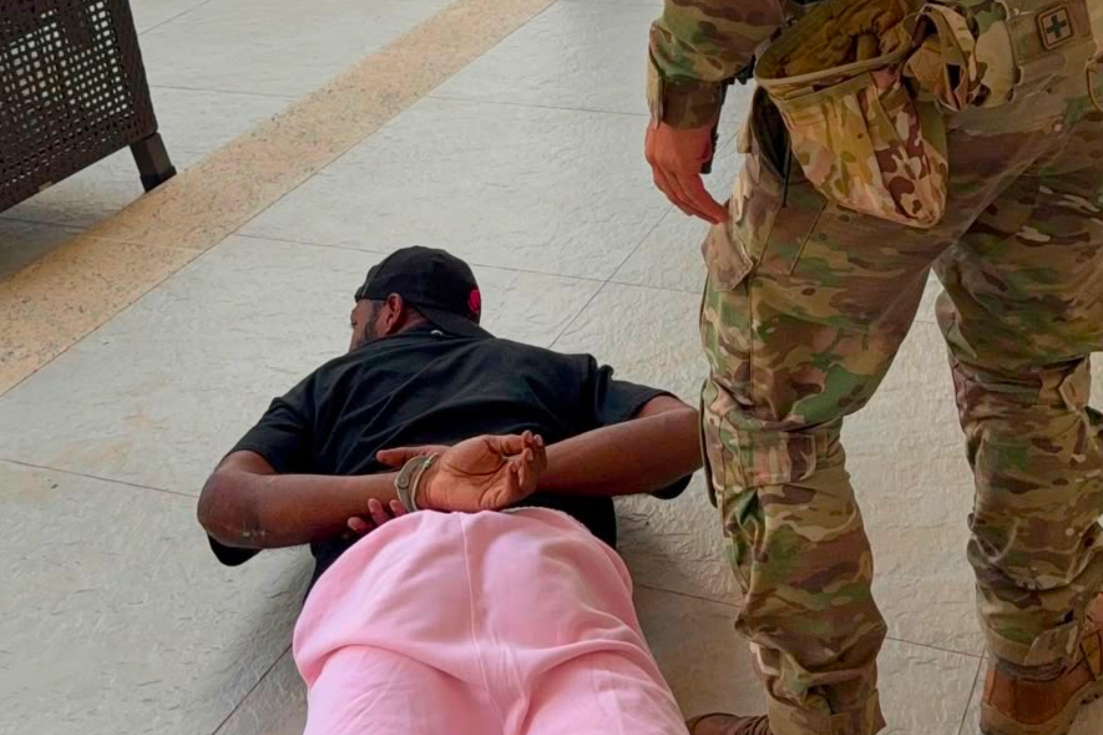 Suspeito de homicídio é preso em mansão de influenciadora na Pampulha, em BH