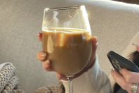 Café gelado: por que a bebida conquistou espaço nas dietas