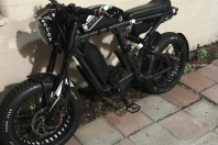 E-bikes entre jovens acendem alerta para segurança e velocidade