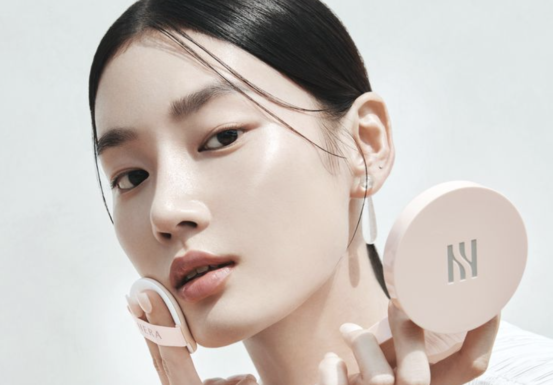 Base coreana une maquiagem e skincare em um único produto