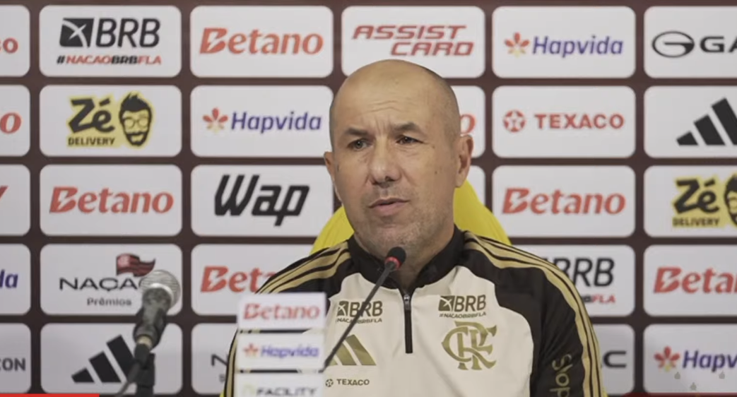 Leonardo Jardim analisa vitória do Flamengo e destaca evolução da equipe