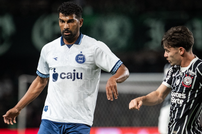 Coritiba vence Corinthians e se aproxima do G6 do Brasileirão