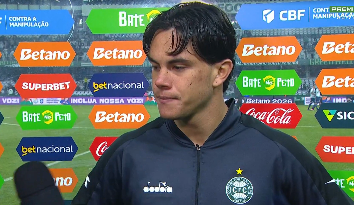 JP Chermont celebra oportunidade e é direto sobre objetivo do Coritiba no Brasileirão