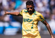 Reinaldo desabafa após ser alvo de cuspe em Santos x Mirassol: 'Nojento'